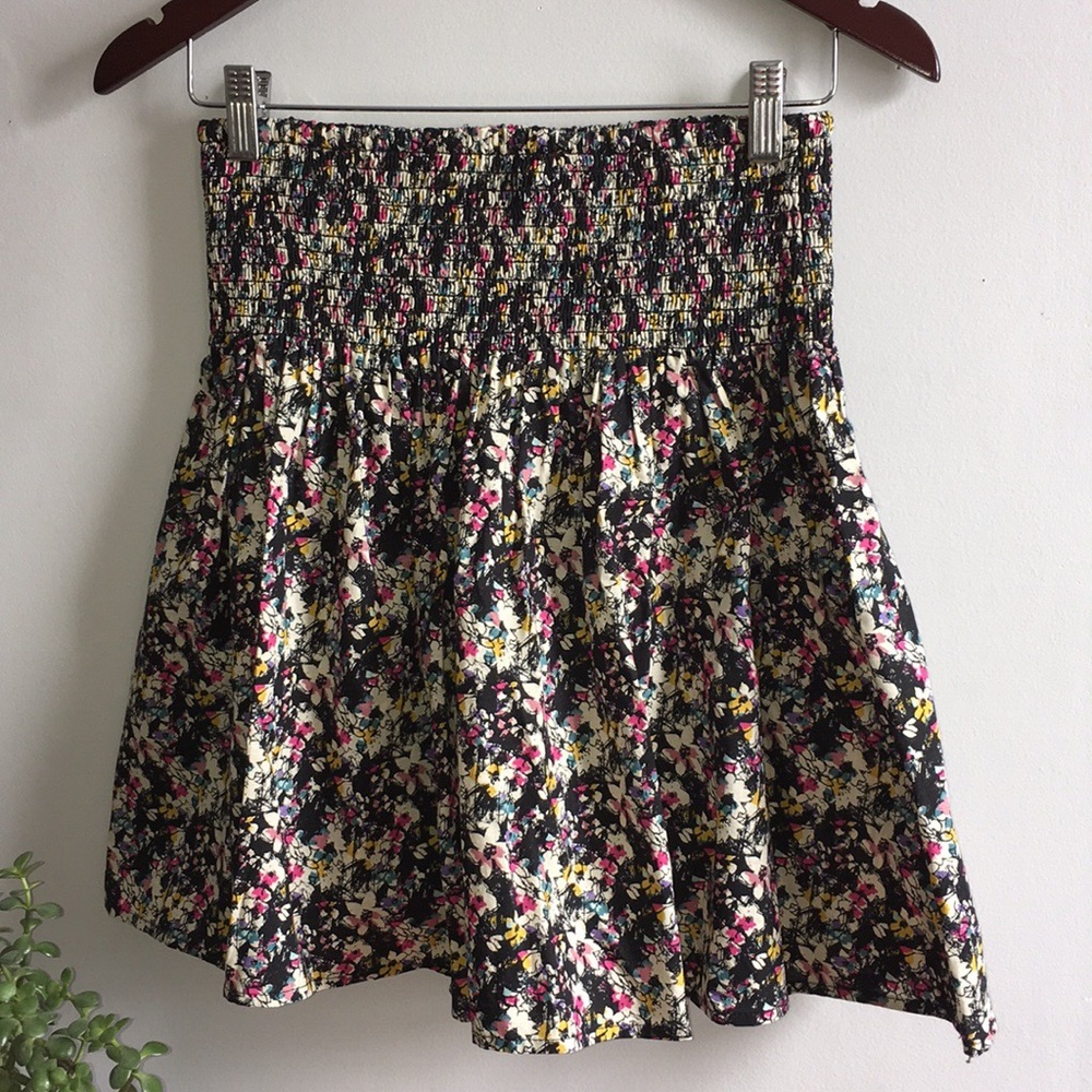 BEING DONATED 7/23 H&M Floral Skirt